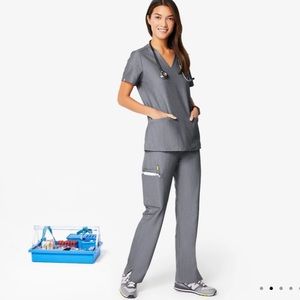 NWT Figs Scrubs Set Graphite XS